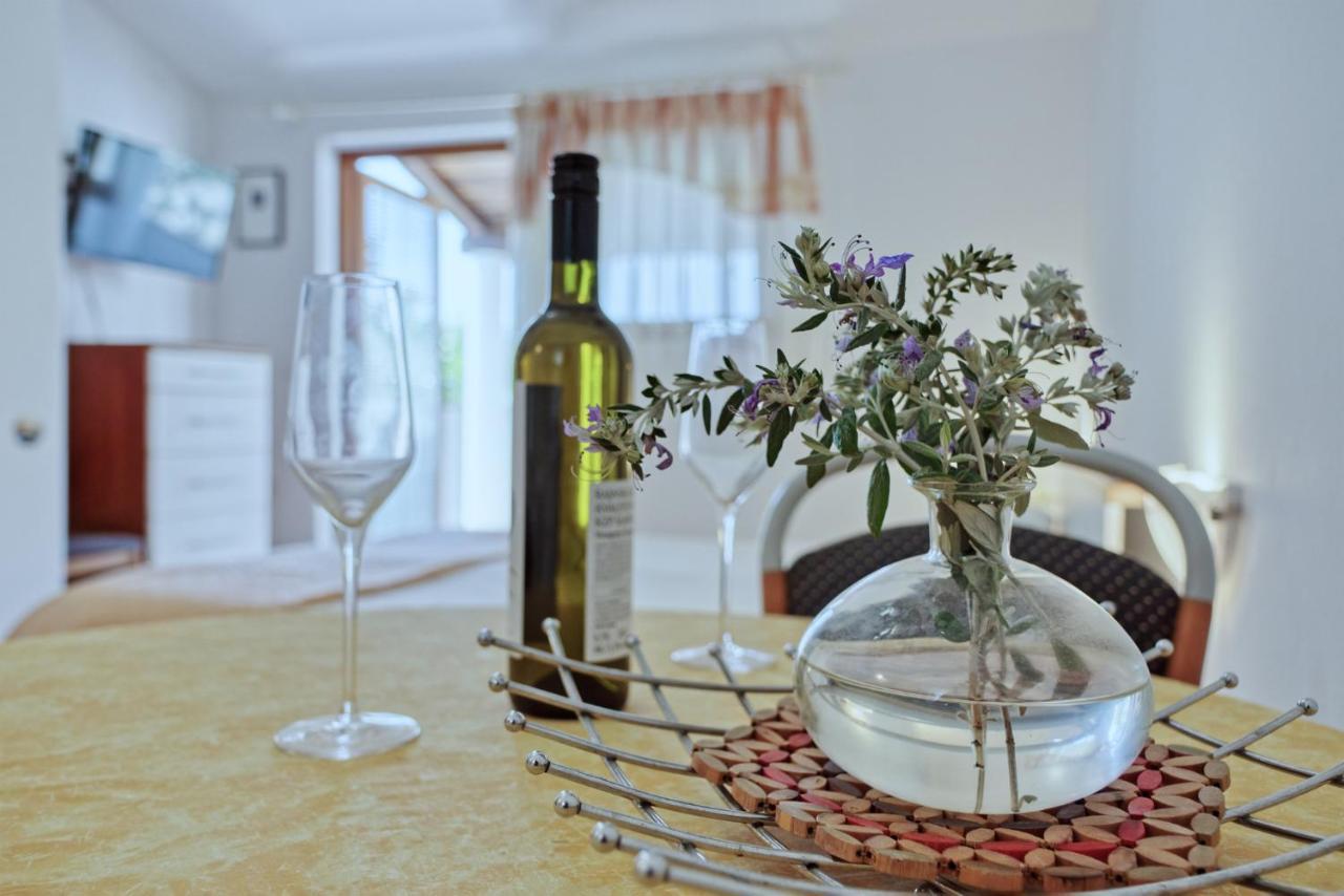 Apartmets Slavica 1644 반졸레 외부 사진