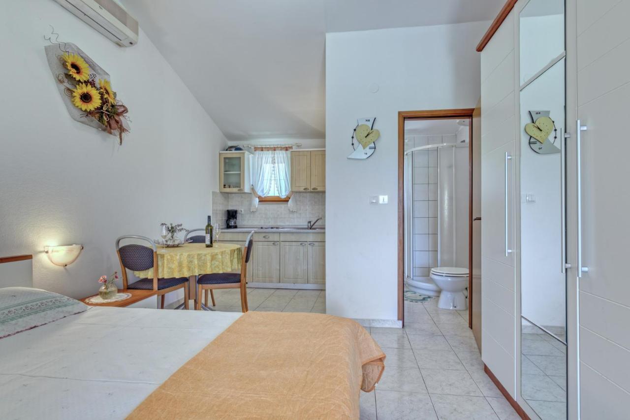 Apartmets Slavica 1644 반졸레 외부 사진